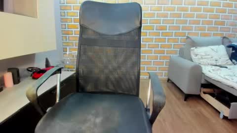 Snapshot of 00hottits1991 chatting on 04/11/26, 04:33 Anna online show from 04/11/26, 04:33