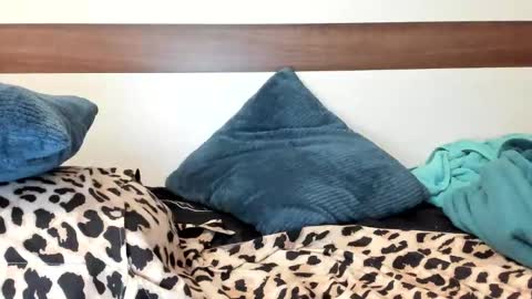 00ingrid00 online show from 01/08/25, 08:39