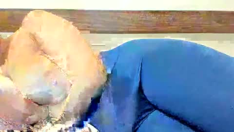 00ingrid00 online show from 12/04/25, 07:22