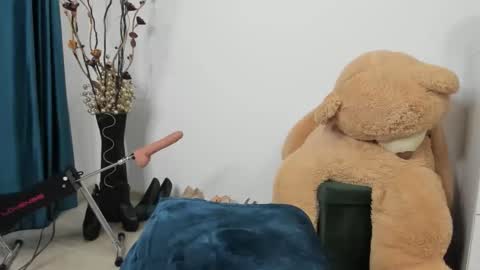 00ingrid00 online show from 02/09/26, 09:57