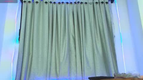 Snapshot of 01klhoe01 chatting on 11/08/25, 11:47 Klhoe Carter 3 online show from 11/08/25, 11:47