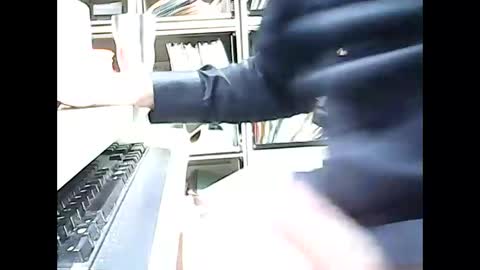 Snapshot of 01quebecboy69 chatting on 12/04/24, 08:40 01quebecboy69 online show from 12/04/24, 08:40