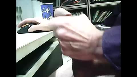 Snapshot of 01quebecboy69 chatting on 12/17/24, 04:53 01quebecboy69 online show from 12/17/24, 04:53