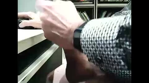 Snapshot of 01quebecboy69 chatting on 02/27/25, 07:37 01quebecboy69 online show from 02/27/25, 07:37