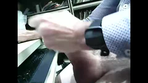 Snapshot of 01quebecboy69 chatting on 10/29/25, 07:48 01quebecboy69 online show from 10/29/25, 07:48