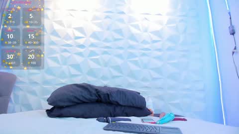 Snapshot of 01rose chatting on 01/11/25, 06:45 sophie online show from 01/11/25, 06:45