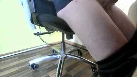 Snapshot of 0815____pet chatting on 02/16/26, 02:46 Peter online show from 02/16/26, 02:46