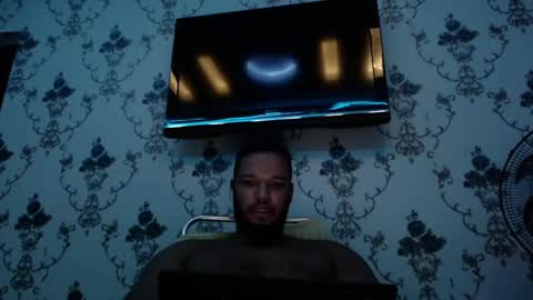 Snapshot of 0_kingsley chatting on 12/31/24, 11:28 Kingsley online show from 12/31/24, 11:28