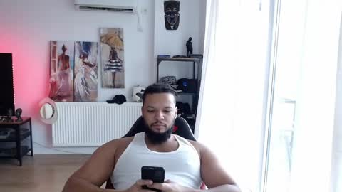 Snapshot of 0_kingsley chatting on 04/26/26, 10:24 Kingsley online show from 04/26/26, 10:24