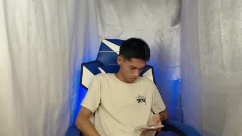 Snapshot of 0cir_asiansatisfy chatting on 05/31/26, 07:37 RICK online show from 05/31/26, 07:37