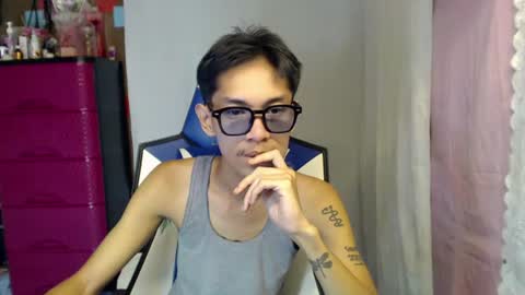 Snapshot of 0cir_asiansatisfy chatting on 07/28/26, 08:52 RICK online show from 07/28/26, 08:52