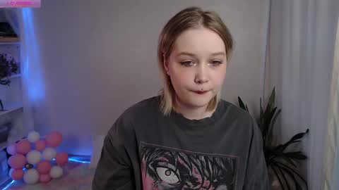 Snapshot of 0uralexa chatting on 12/17/24, 10:01 Alexa online show from 12/17/24, 10:01