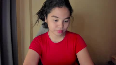 Snapshot of 0wwlo0k chatting on 04/18/26, 05:33 0wwlo0k online show from 04/18/26, 05:33