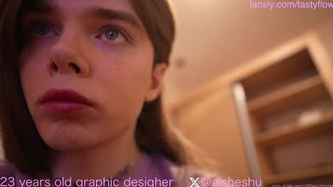 Snapshot of 1000and1nights_ chatting on 01/29/25, 06:39 Aishe online show from 01/29/25, 06:39