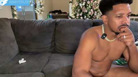 Snapshot of 10inch_gymjunky chatting on 11/30/25, 04:05 MrSteeleXXX - snapchat online show from 11/30/25, 04:05