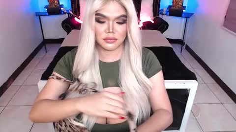 Sasha Banks online show from 12/08/24, 10:14