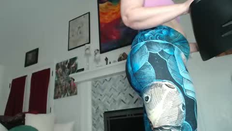 Aurora Willows online show from 02/16/25, 12:43