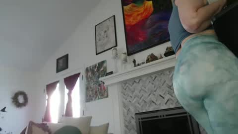 Aurora Willows online show from 03/10/25, 04:14