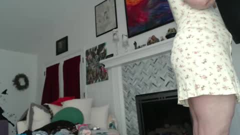 Aurora Willows online show from 03/11/25, 11:44