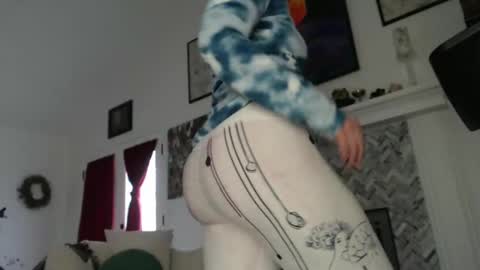 Aurora Willows online show from 03/12/25, 09:56