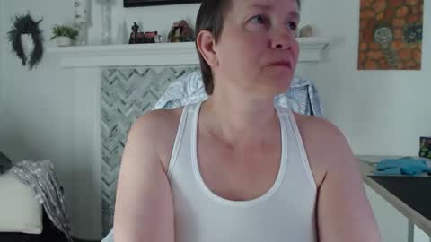 Aurora Willows online show from 01/13/26, 11:04