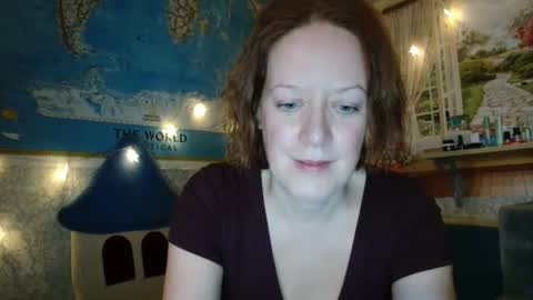 12ennie online show from 12/05/25, 06:33