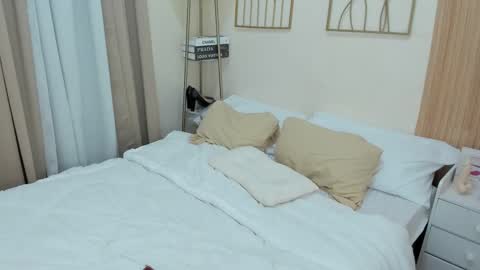 hi im ashley follow me do not forget to put thumb up bb online show from 02/10/25, 01:22