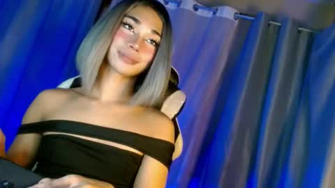 Snapshot of 18_nicole chatting on 03/07/25, 02:12 barbie online show from 03/07/25, 02:12