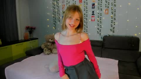 Kira online show from 05/07/26, 07:30