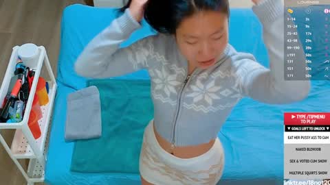 Snapshot of 18not20 chatting on 12/04/24, 03:48 Tong Ralph online show from 12/04/24, 03:48