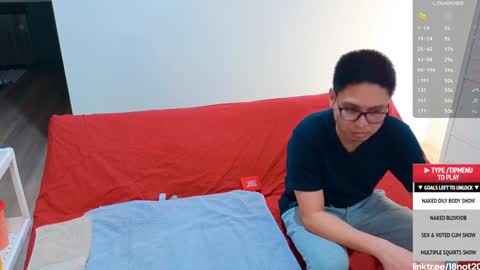 Snapshot of 18not20 chatting on 02/07/25, 01:47 Tong Ralph online show from 02/07/25, 01:47