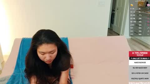 Snapshot of 18not20 chatting on 09/30/25, 12:26 Tong Ralph online show from 09/30/25, 12:26