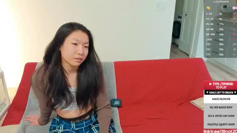 Snapshot of 18not20 chatting on 10/31/25, 12:11 Tong Ralph online show from 10/31/25, 12:11