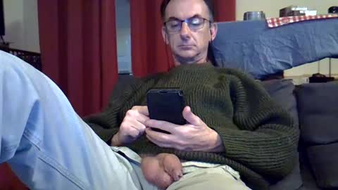 Snapshot of 18remy45 chatting on 12/08/24, 12:51 18remy45 online show from 12/08/24, 12:51