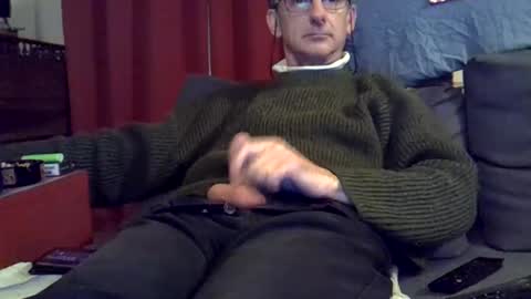 Snapshot of 18remy45 chatting on 12/11/24, 05:48 18remy45 online show from 12/11/24, 05:48