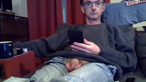 Snapshot of 18remy45 chatting on 01/26/25, 08:34 18remy45 online show from 01/26/25, 08:34