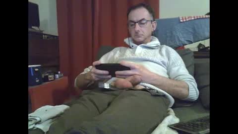 Snapshot of 18remy45 chatting on 03/12/25, 09:45 18remy45 online show from 03/12/25, 09:45