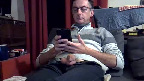 Snapshot of 18remy45 chatting on 10/02/25, 09:11 18remy45 online show from 10/02/25, 09:11