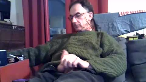 Snapshot of 18remy45 chatting on 10/13/25, 07:47 18remy45 online show from 10/13/25, 07:47