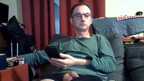 Snapshot of 18remy45 chatting on 04/18/26, 03:05 18remy45 online show from 04/18/26, 03:05