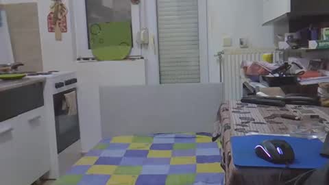 Snapshot of 1973man chatting on 12/15/25, 11:42 1973man online show from 12/15/25, 11:42