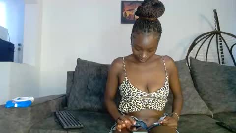 Snapshot of 1_beckah chatting on 05/10/26, 05:34 beckah online show from 05/10/26, 05:34