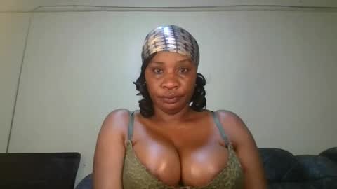 1_sexylove online show from 10/18/25, 07:20