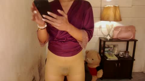 Snapshot of 1bigsurprise4you chatting on 12/04/24, 12:30 angel online show from 12/04/24, 12:30