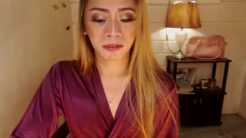 Snapshot of 1bigsurprise4you chatting on 12/22/24, 09:31 angel online show from 12/22/24, 09:31