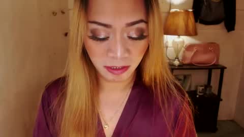 Snapshot of 1bigsurprise4you chatting on 12/25/24, 08:07 angel online show from 12/25/24, 08:07