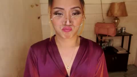 Snapshot of 1bigsurprise4you chatting on 01/15/25, 05:37 angel online show from 01/15/25, 05:37