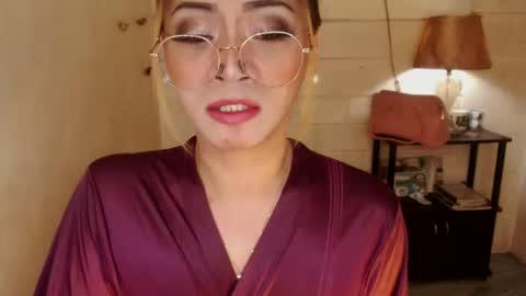 Snapshot of 1bigsurprise4you chatting on 01/21/25, 08:43 angel online show from 01/21/25, 08:43