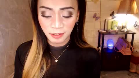 Snapshot of 1bigsurprise4you chatting on 09/12/25, 07:58 angel online show from 09/12/25, 07:58