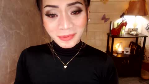 Snapshot of 1bigsurprise4you chatting on 10/01/25, 06:25 angel online show from 10/01/25, 06:25